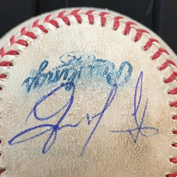 MYSTERY AUTOGRAPHED Baseball 3 Autographs please read below 👇one ball